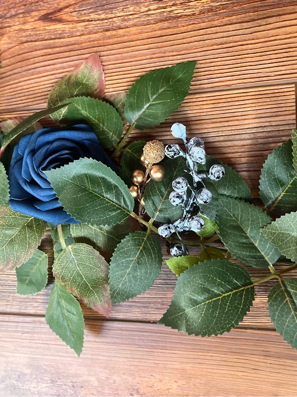 Navy and burgundy Rose Garland wedding flowers 13ct - Picture 3 of 4